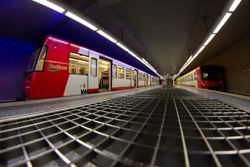 Fotoexkursion in den U-Bahnhöfen der VAG